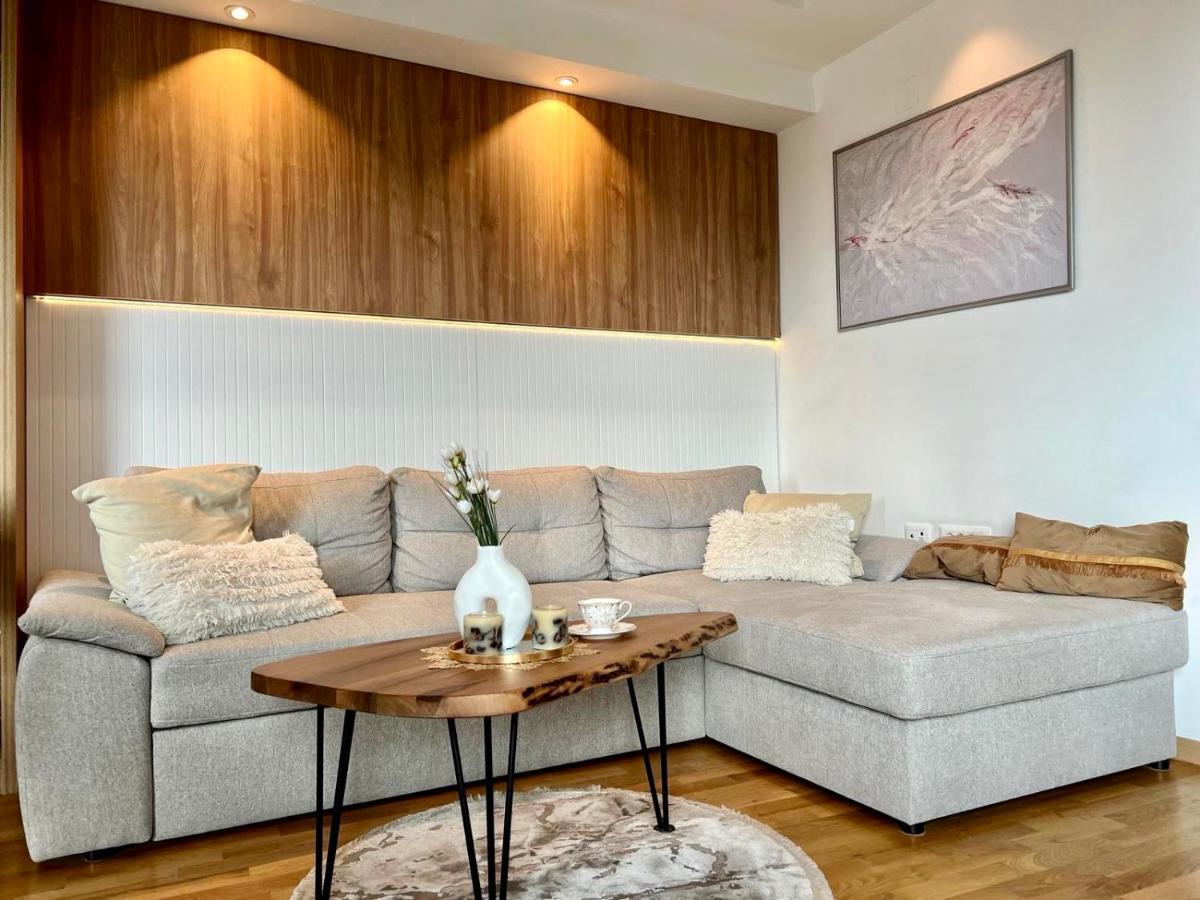 Maria'S Elite Luxury Apartment Skopje Eksteriør billede