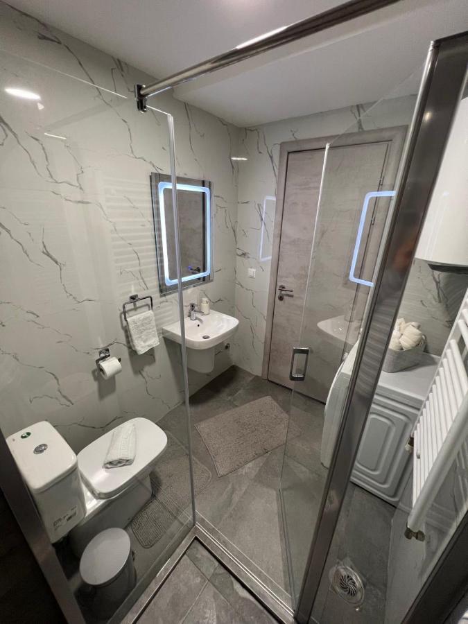 Maria'S Elite Luxury Apartment Skopje Eksteriør billede